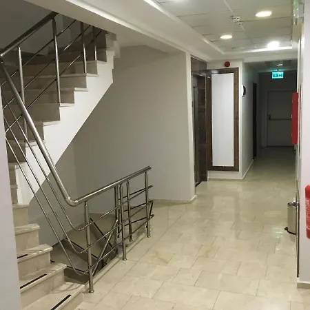 Petrol-is Misafirhanesi بيت ريفي *