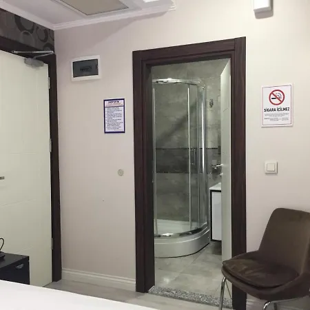 Petrol-is Misafirhanesi *