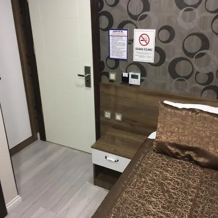 Petrol-is Misafirhanesi بيت ريفي