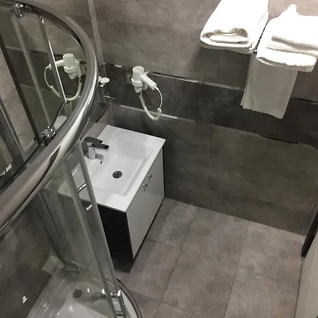 بيت ريفي Petrol-is Misafirhanesi *