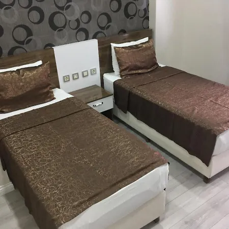 Petrol-is Misafirhanesi بيت ريفي