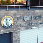 Petrol-is Misafirhanesi