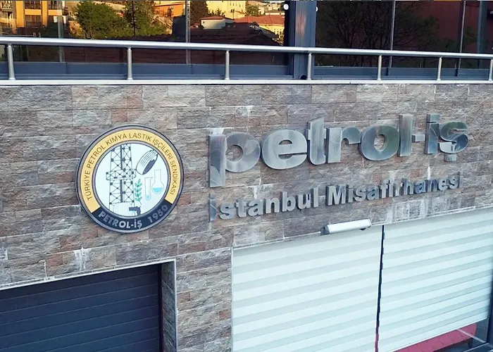 Petrol-is Misafirhanesi