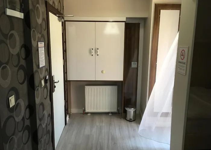 Petrol-is Misafirhanesi * Κωνσταντινούπολη