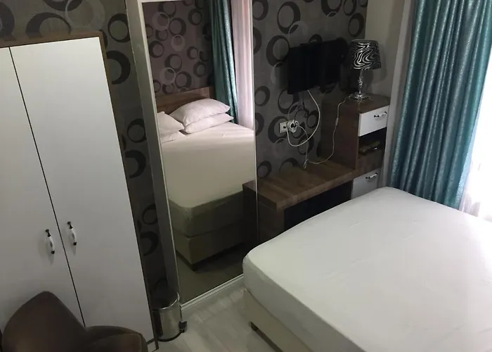 Petrol-is Misafirhanesi *