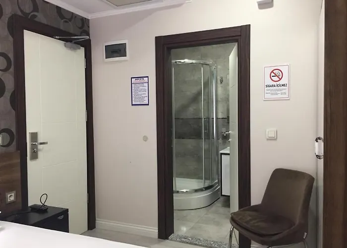 Petrol-is Misafirhanesi *