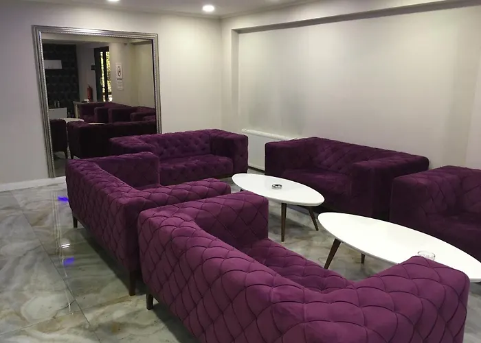 Petrol-is Misafirhanesi *