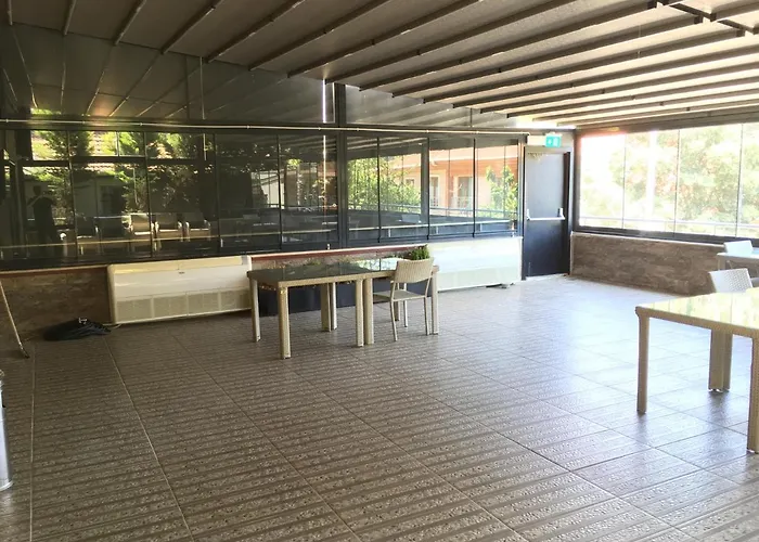 Petrol-is Misafirhanesi * Κωνσταντινούπολη