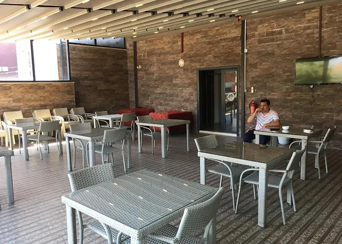 Petrol-is Misafirhanesi Πανδοχείο