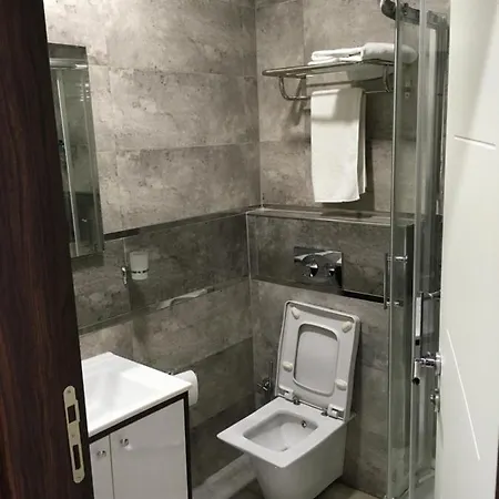 Petrol-is Misafirhanesi Stambuł