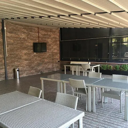 Petrol-is Misafirhanesi *