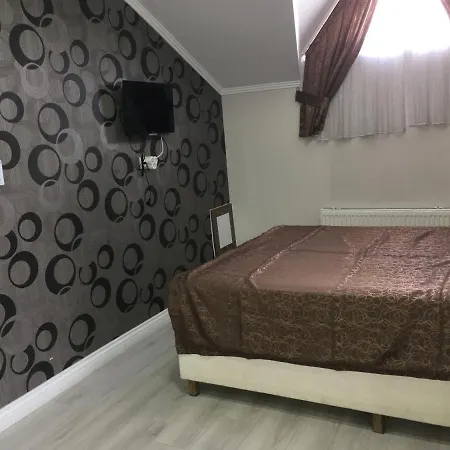 Petrol-is Misafirhanesi