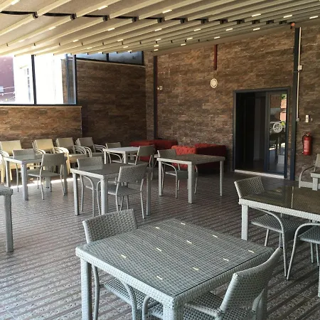 Petrol-is Misafirhanesi *