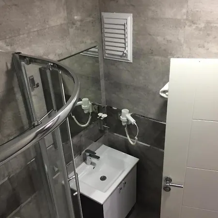 Zajazd Petrol-is Misafirhanesi